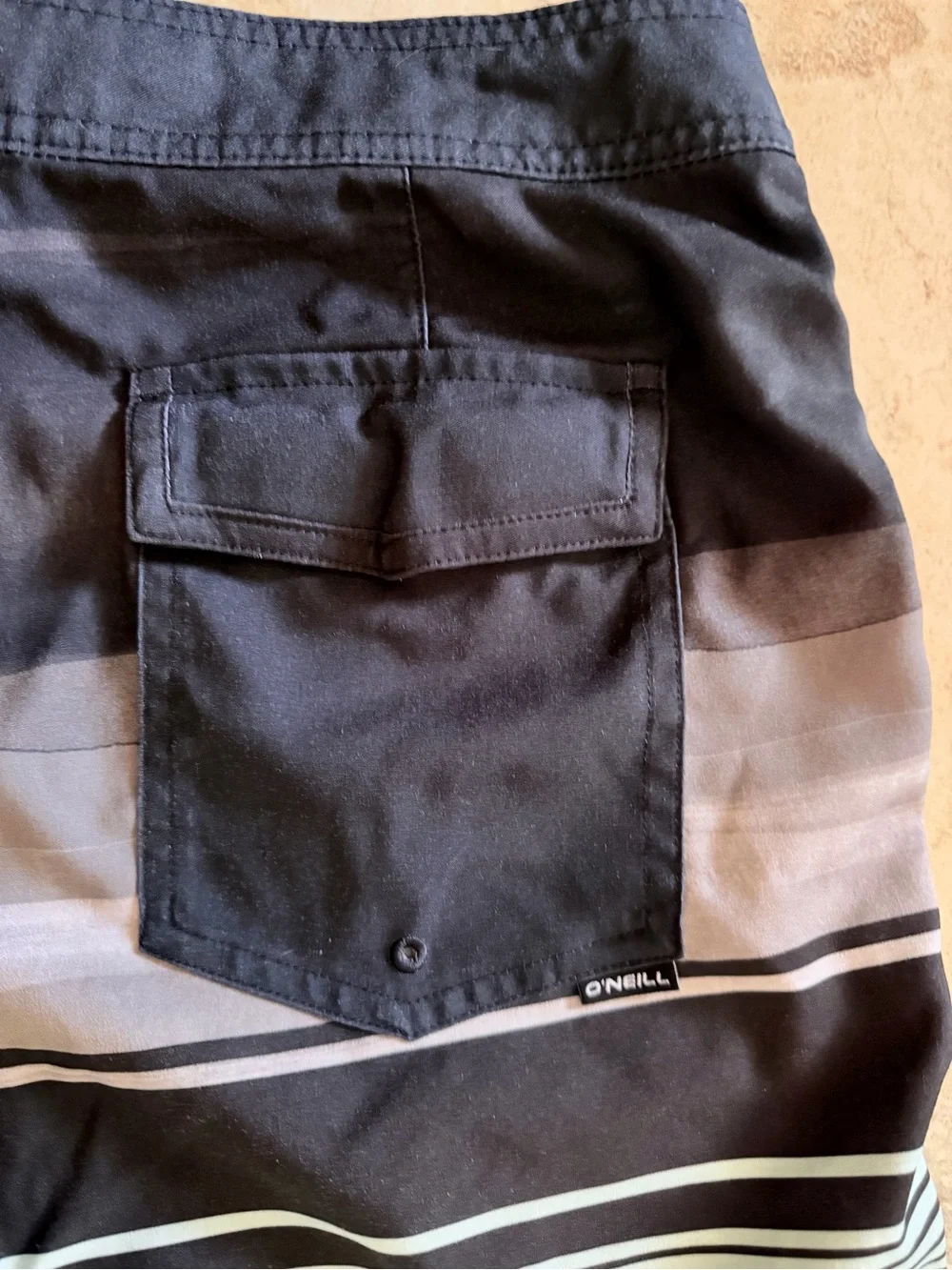 Men’s O’Neill board shorts swim trunks